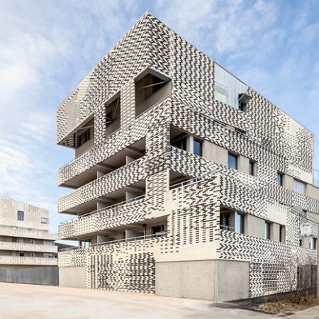 Mateo Arquitectura's Gray Brick