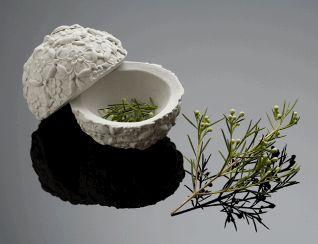 Art | Carved Porcelain by Hitomi Hosono | CFile - Contemporary Ceramic ...