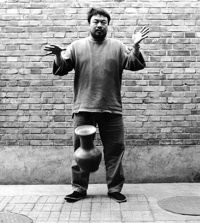 Video | A Crash Course on Ai Weiwei, “Dropping a Han Dynasty Urn”
