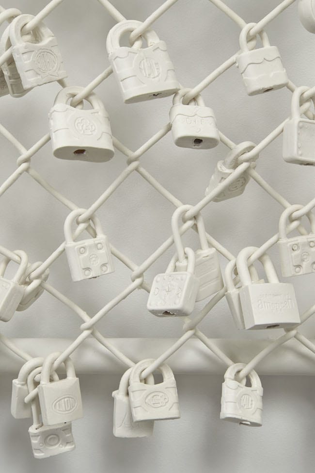 Exhibition | Jeremy Hatch’s Porcelain Chain Link Fence at Jane Hartsook Gallery