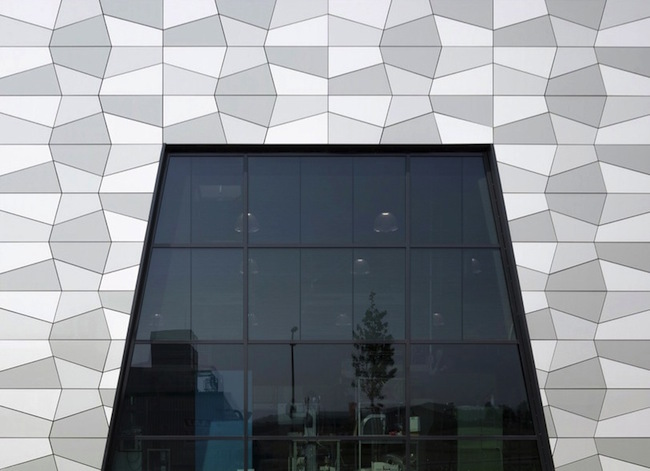 Architecture | KSG Architekten Uses Repeating Tile Patterns on German Research Facility