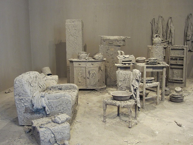 Chen Zhen's Purification Room Visualizes the Cycle of Life