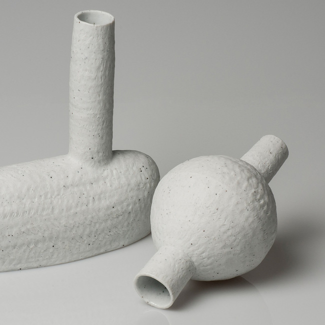 Featured Potter | The Matte White Stillness of Kiho Kang