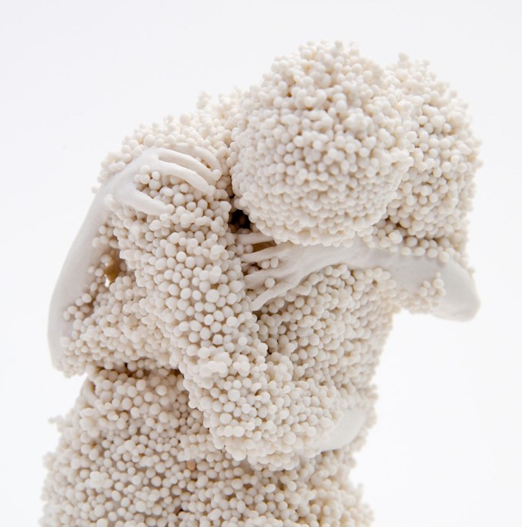 Art | The Mycelium-like Embrace of Claudia Fontes’ Fungal Sculptures
