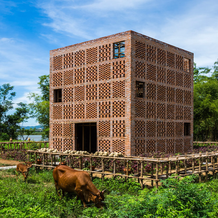 Architecture | Tropical Space’s Perforated Brick ‘Terra Cotta Studio’