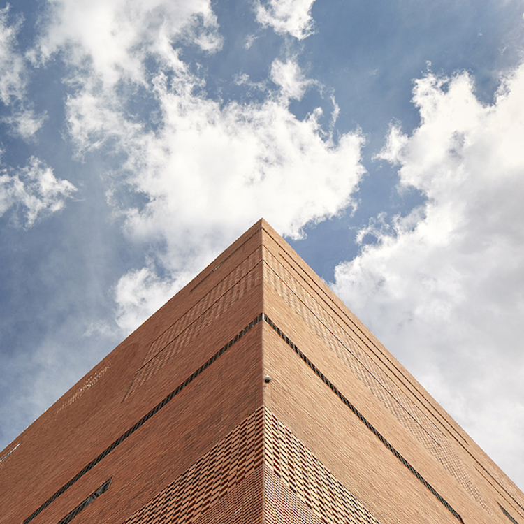 Architecture | Fundación Santa Fe de Bogota’s Brick Reprieve