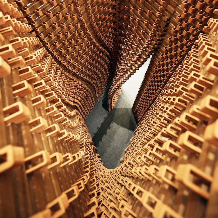 Brick | Ceramic Constellation Pavilion – A Twisted Tower of 2,000 3D-Printed Bricks