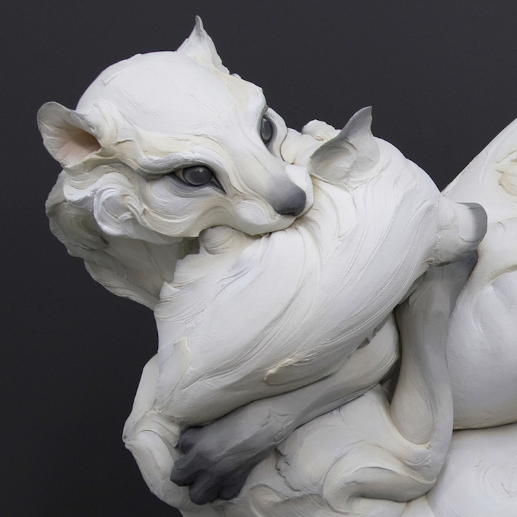 NewsFile | Beth Cavener’s Ominous Critters, Simon Leigh, the Unbreakable Ceramic + more!