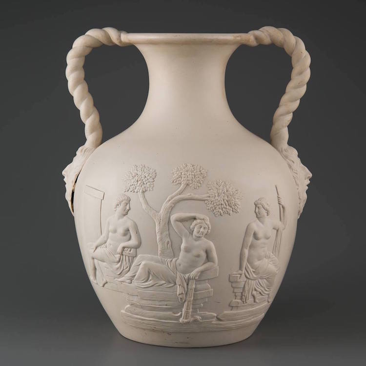 Spotted | The Portland Vase, ‘Master of Gloop’ Brian Rochefort, a Tile Revamp + more!
